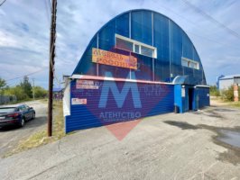 Двухэтажное здание